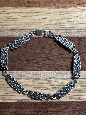 Vintage Celtic Square Knot Bracelet 7.25 Stamped 925 on clasp / back WT 12.23gms
